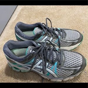 ASICS gel flux running shoe